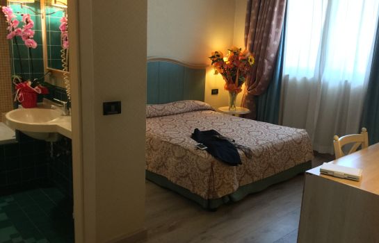 Green Park Hotel
