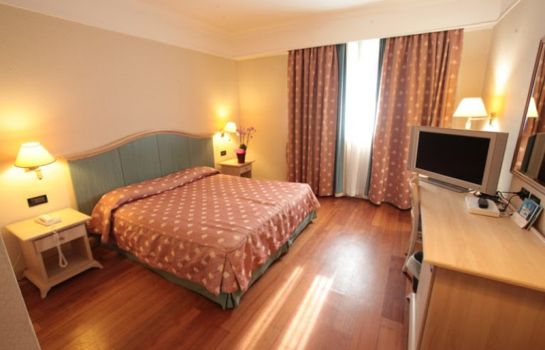 Green Park Hotel