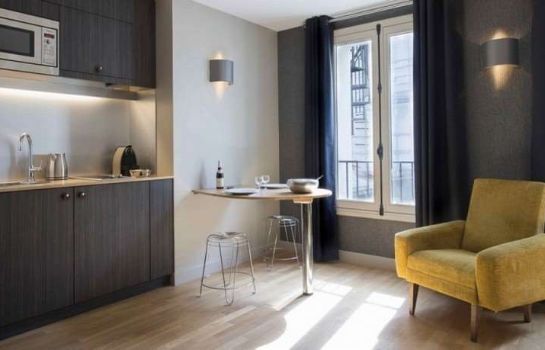 Suites & Hotel Helzear Champs Elysees Apartments