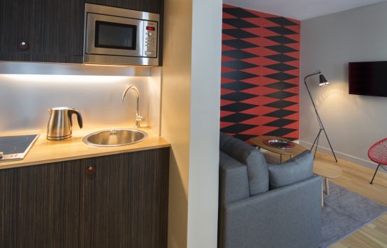 Suites & Hotel Helzear Champs Elysees Apartments