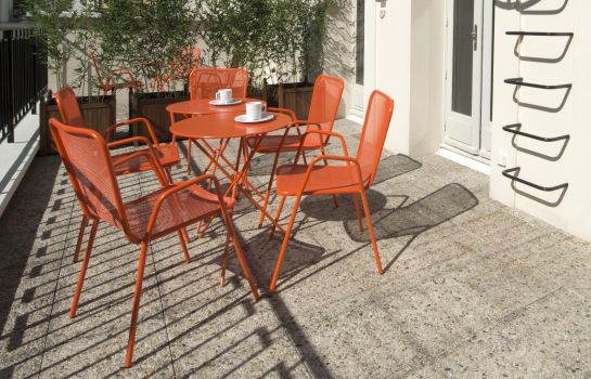 Suites & Hotel Helzear Champs Elysees Apartments