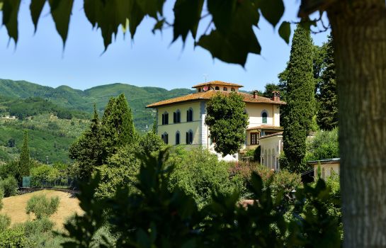 Villa Parri Historic Charming Residence in Tuscany