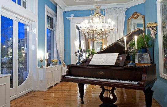 Breitner House