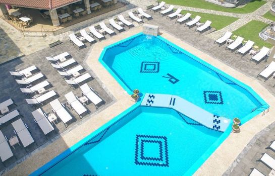 Royal Hotel