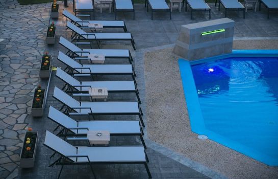 Royal Hotel