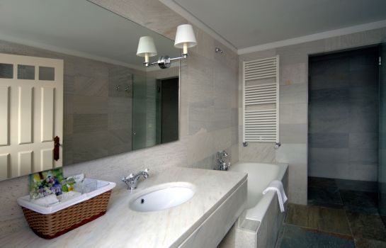 Quinta Nova Luxury Winery House