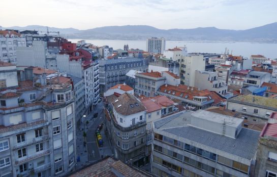 Vigo Plaza