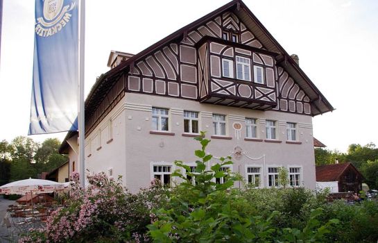 Hirsch Historischer Dorfgasthof