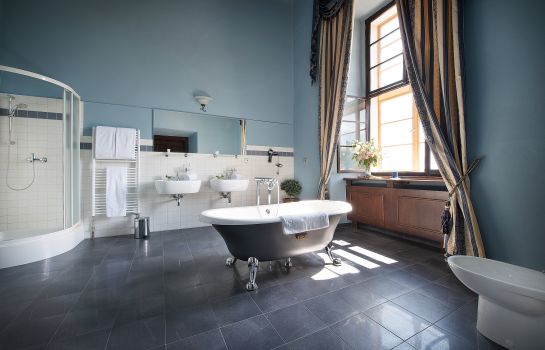 Chateau Loucen Garden Retreat
