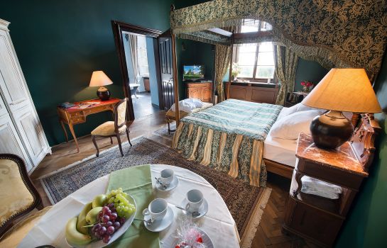 Chateau Loucen Garden Retreat