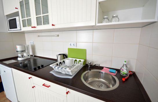 Toldi Apartments