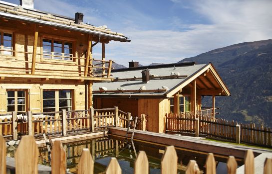 HochLeger Chalets Deluxe