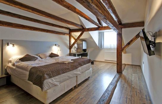 U Tří hrušek Suites & Apartments