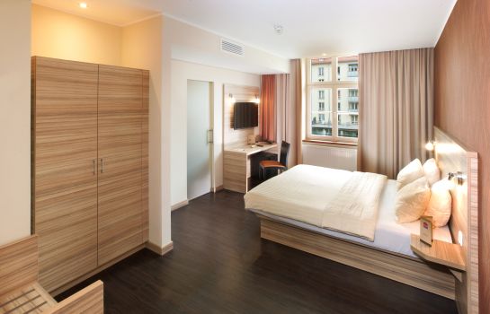 Star Inn Hotel Premium Dresden im Haus Altmarkt, by Quality