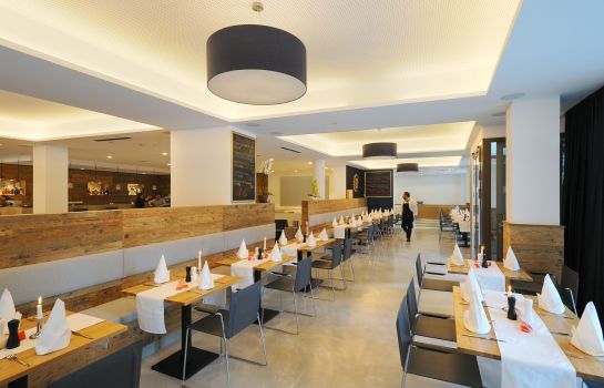 VI VADI HOTEL BAYER 89