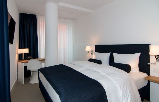 VI VADI HOTEL BAYER 89
