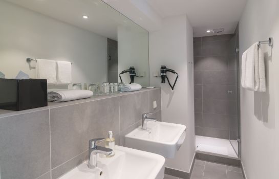 VI VADI HOTEL BAYER 89