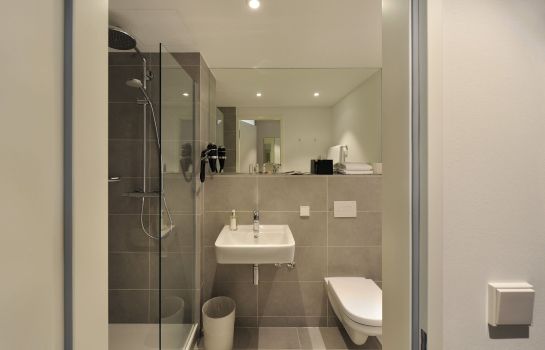 VI VADI HOTEL BAYER 89