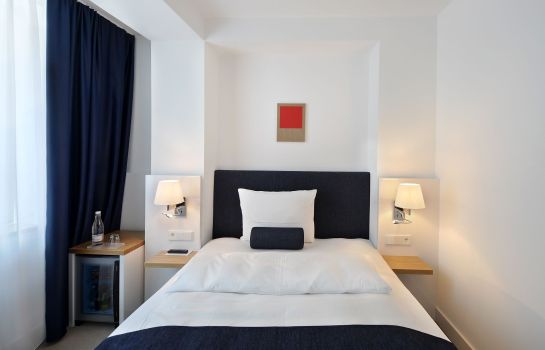 VI VADI HOTEL BAYER 89