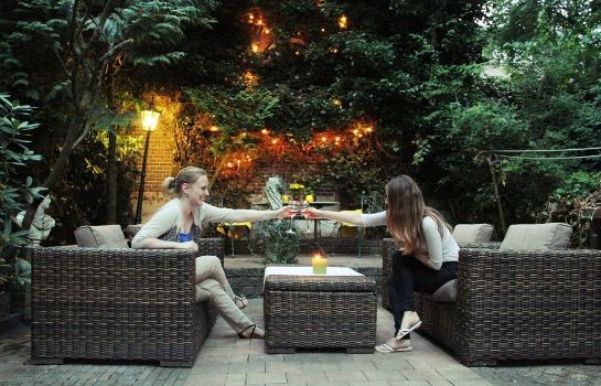 Floris Hotel
