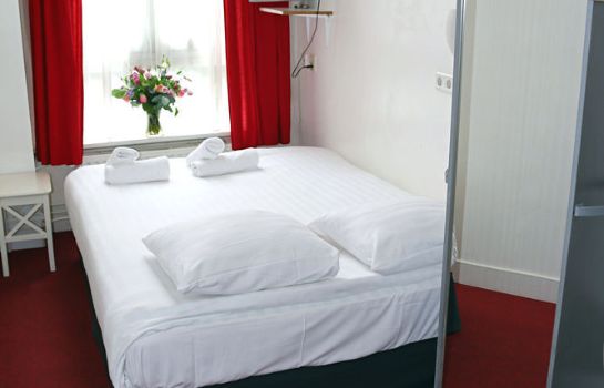 Floris Hotel