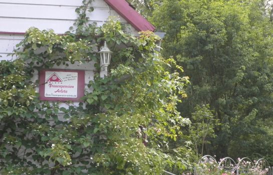 Frauenpension Arleta ***Women Only!***