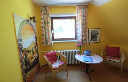 Frauenpension Arleta ***Women Only!***