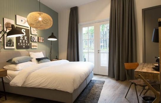 Eye Hotel