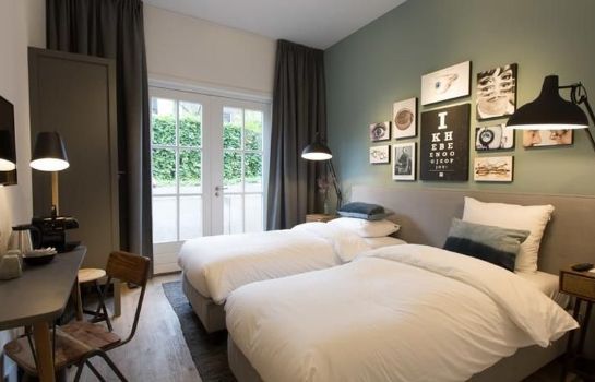 Eye Hotel
