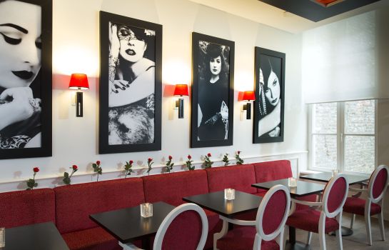 Le Theatre Hotel