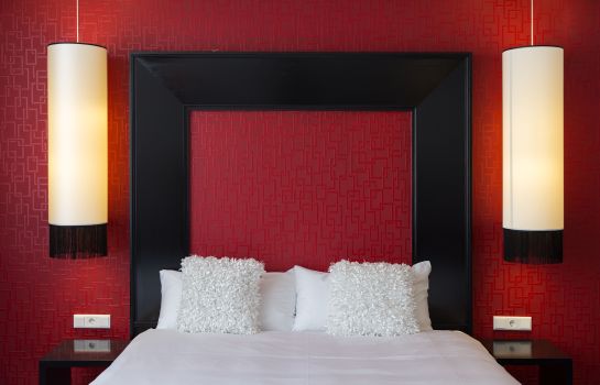 Le Theatre Hotel