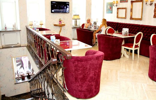 Vintage Hotel