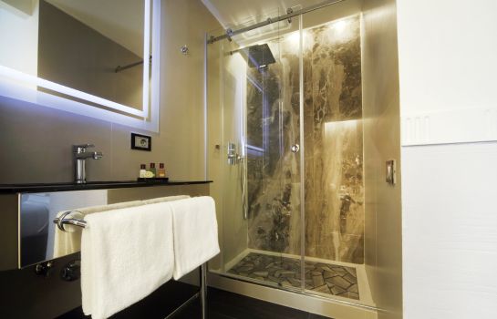 Mood Suites Tritone