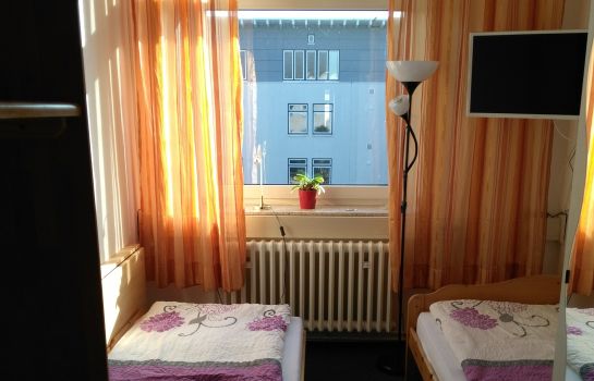 Genius Hotel