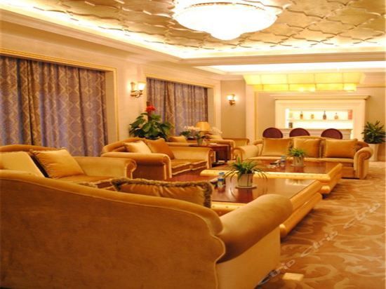 Longtan Lake Hotel (Shangrao)