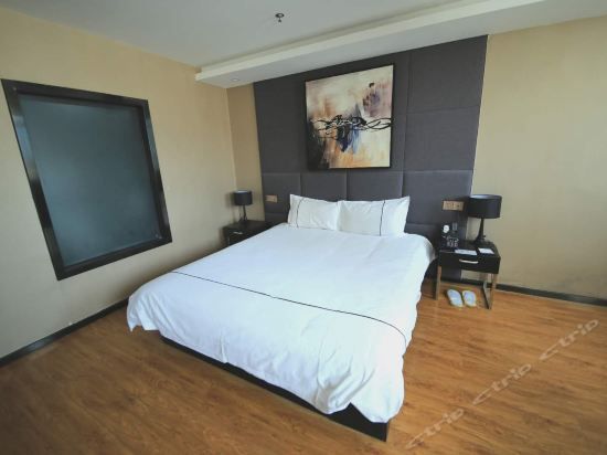Resplendent Selected Hotel Qingdao Jinsha Bay