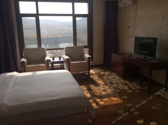 Hotel 葫芦岛金水泉度假村酒店 (Huludao)