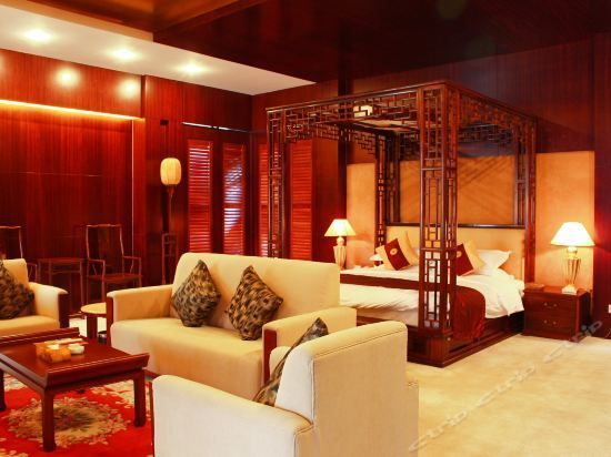 Stone Forest International Hotel (Qujing)