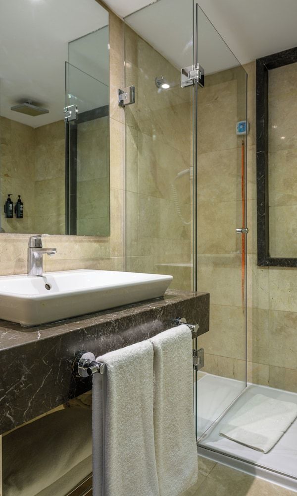 Ramada By Wyndham Istanbul Grand Bazaar - Bakırköy