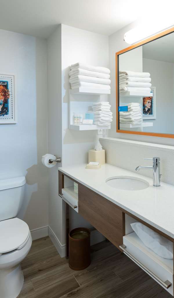 Hampton Inn & Suites Jamestown - Jamestown, NY