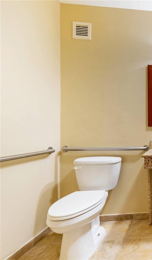 Comfort Inn & Suites Michigan City South - New Buffalo, MI