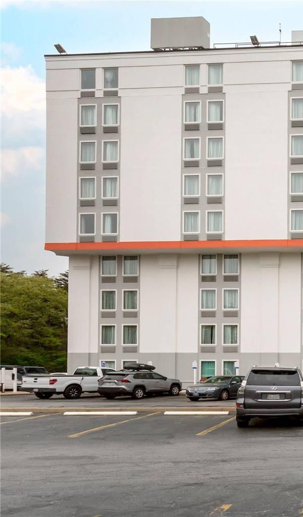 Comfort Inn And Suites Alexandria - Alexandria, VA