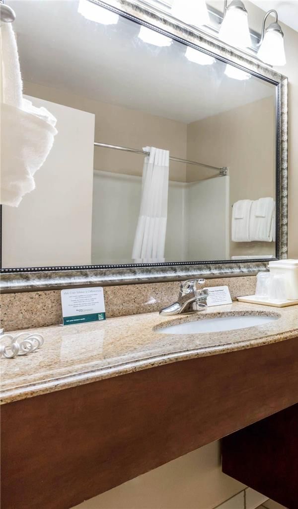 Quality Suites Paducah I-24 - Paducah, KY