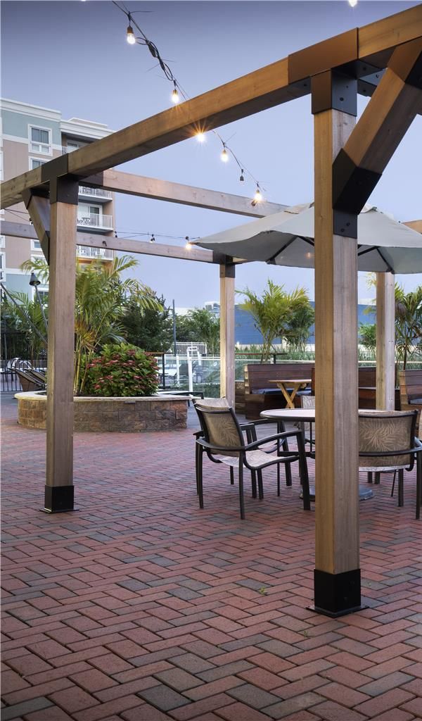 Hampton Inn & Suites Ocean City/bayfront-convention Center - Ocean City, MD
