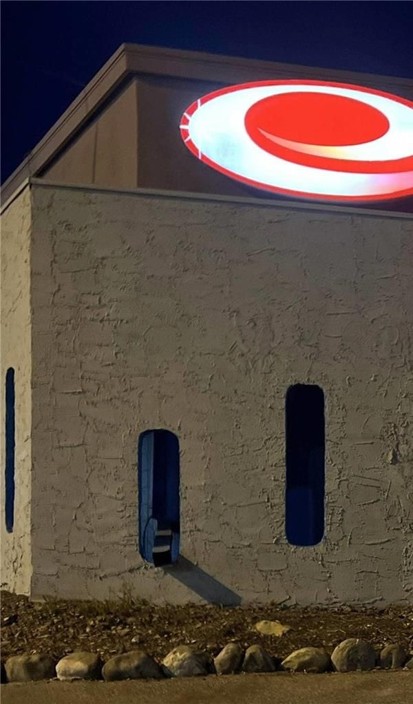 Econo Lodge Motel Village - Calgary