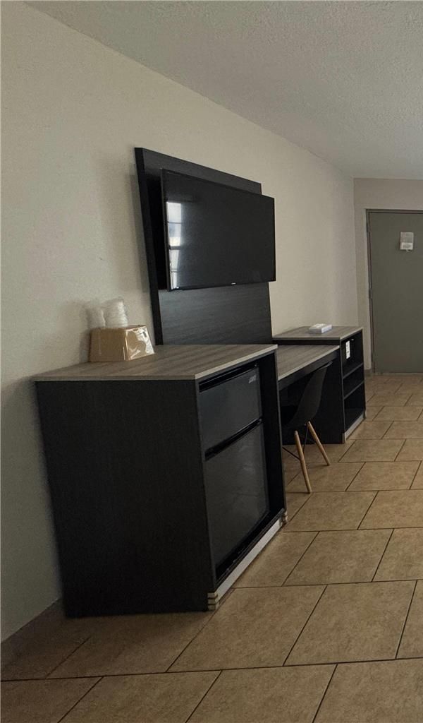 Travelodge By Wyndham Venice - Venice, FL