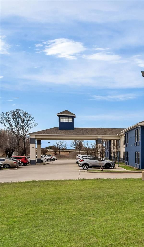 Days Inn By Wyndham Dallas Plano - Allen, TX