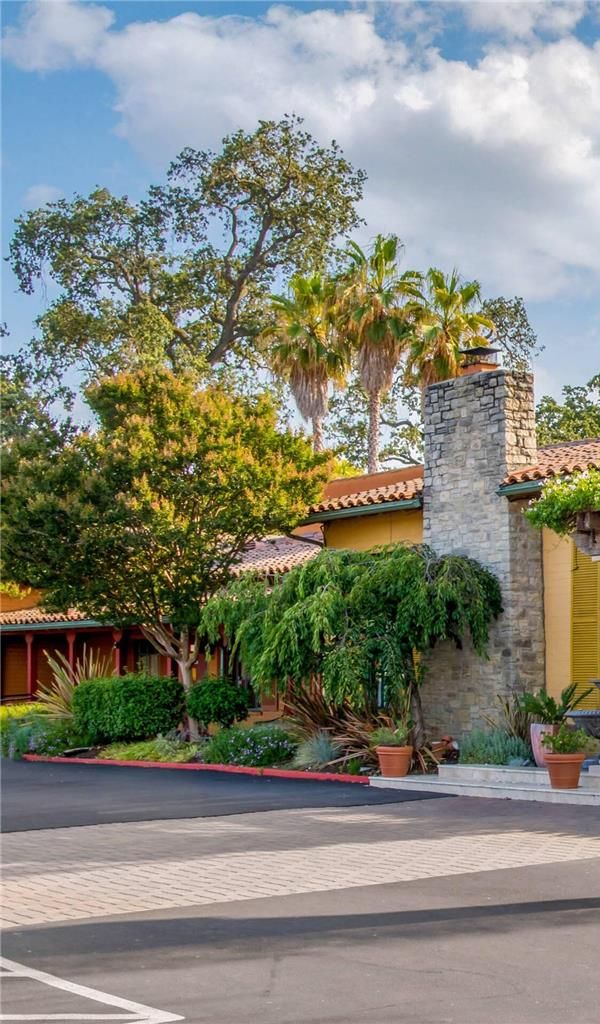 Inn Marin And Suites An Ascend Collection Hotel - Marin County, CA