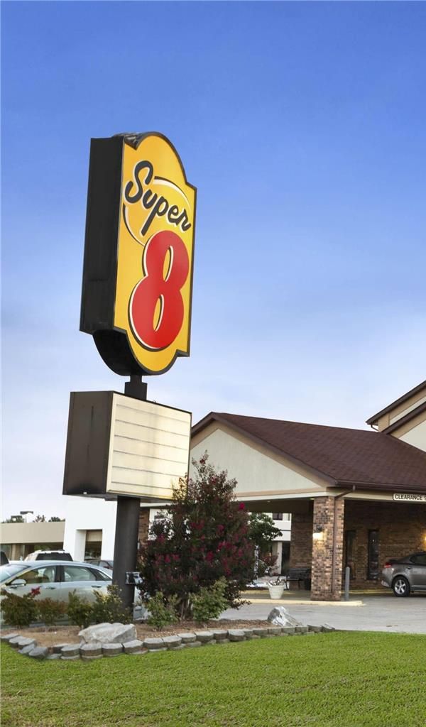 Super 8 By Wyndham Carbondale - Carbondale, IL