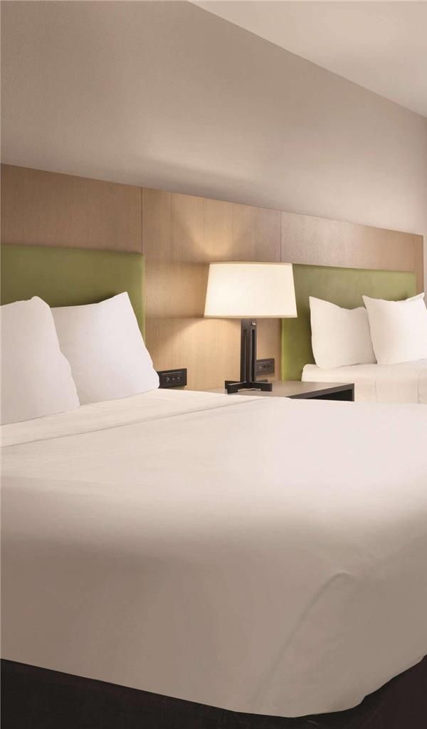 Country Inn & Suites By Radisson Waterloo Ia - Waterloo, IA